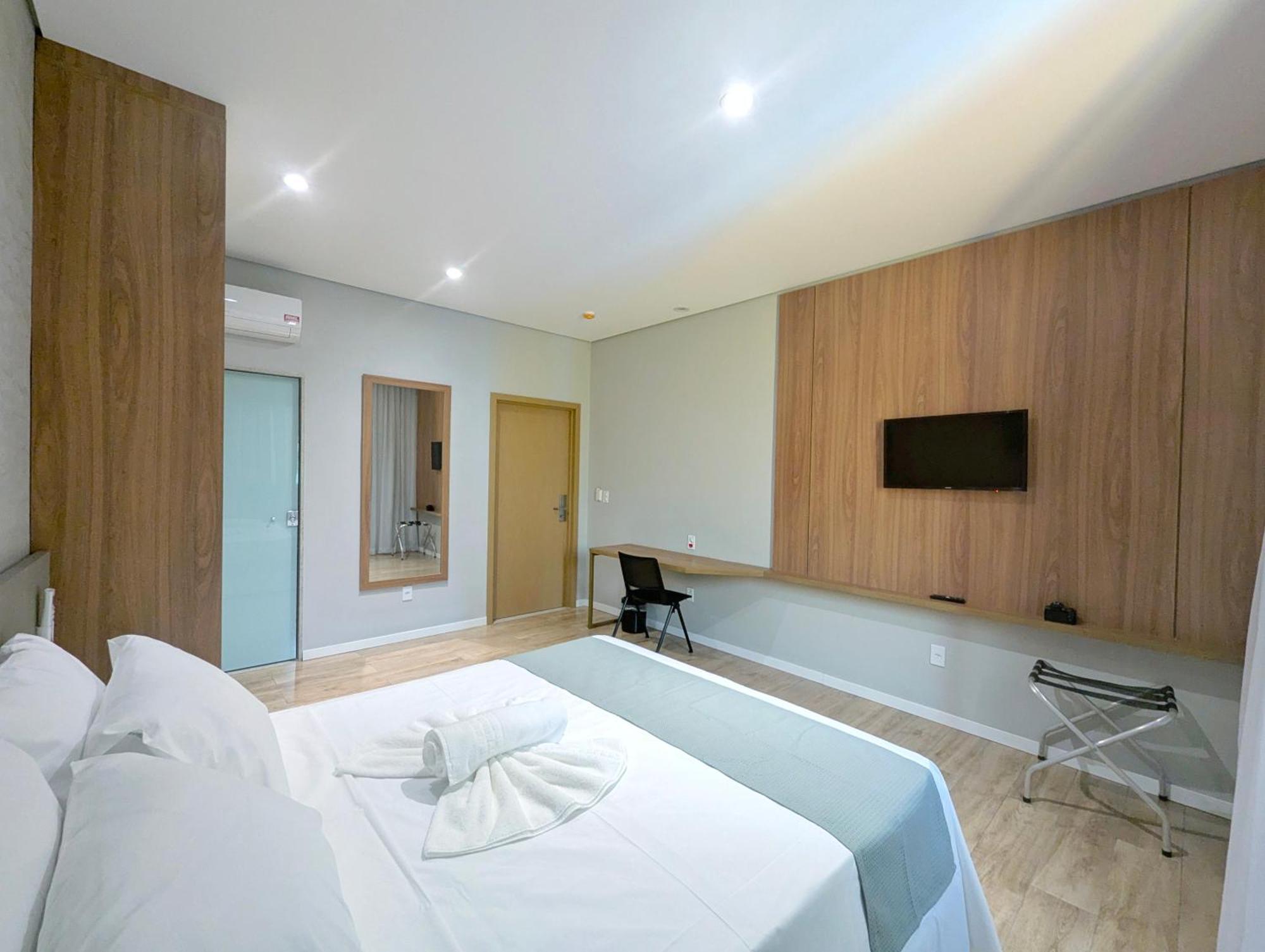 Hotel Jardim Iracema Teófilo Otoni Exteriör bild